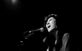 美女曲婉婷桌面壁纸