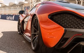 2014款迈凯轮 P1跑车桌面壁纸