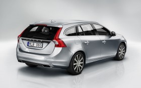 2014款沃尔沃 V60轿车桌面壁纸