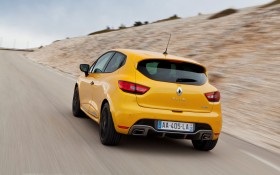 2013款雷诺Clio RS 200汽车桌面壁纸