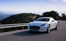 2014款阿斯顿·马丁Rapide S汽车桌面壁纸