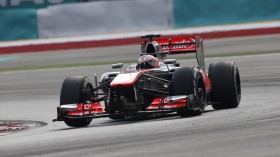 2013年F1马来西亚站体育桌面壁纸