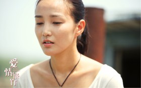 爱情喜剧 《爱情银行》桌面壁纸[2560x1600]