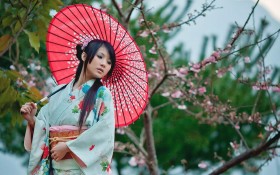 和服少女桌面壁纸