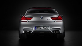 2014款宝马M6 Gran Coupe轿车桌面壁纸