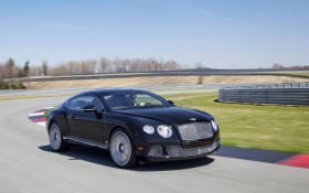 2014款宾利欧陆 GT W12 Le Mans Edition轿车桌面壁纸