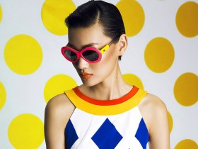 黄晓萌《VOGUE》时装桌面壁纸