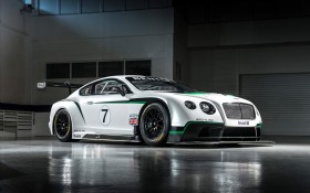 Bentley Continental GT3 Race C汽车桌面壁纸