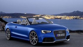 2014款 奥迪 RS5敞篷跑车桌面壁纸