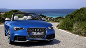 2014款 奥迪 RS5敞篷跑车桌面壁纸