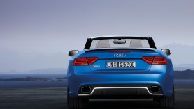 2014款 奥迪 RS5敞篷跑车桌面壁纸