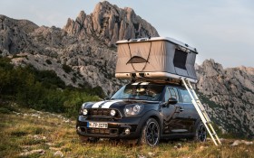 2013款Mini Countryman ALL4旅行车桌面壁纸