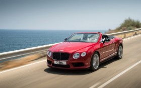 宾利欧陆GT V8 S汽车桌面壁纸