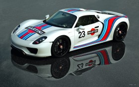 2013款保时捷918 Spyder汽车桌面壁纸