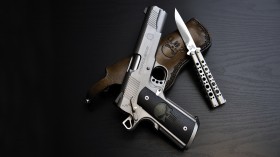 M1911手枪军事桌面壁纸