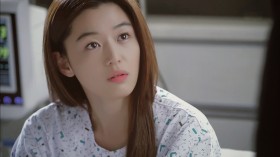 韩剧《来自星星的你》全智贤桌面壁纸