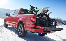 2015福特猛禽F-150汽车桌面壁纸