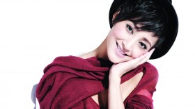 美女明星张歆艺桌面壁纸