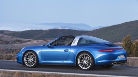 2014款保时捷 911 targa跑车桌面壁纸