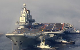 海上巨无霸航母桌面壁纸