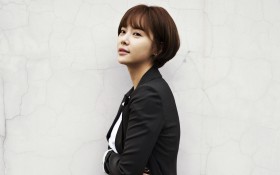 韩国美女明星黄静茵桌面壁纸