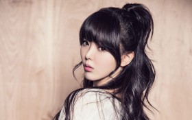 韩国美女明星李多海桌面壁纸