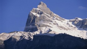 勃朗峰雪山风景桌面壁纸