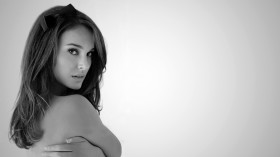 完美女神娜塔莉.波特曼写真桌面壁纸