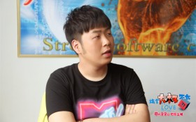 《这个大叔不太囧》电影桌面壁纸