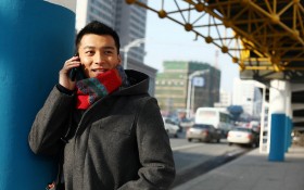 演员贺刚桌面壁纸