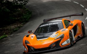 2015款迈凯伦 650S GT3 汽车桌面壁纸