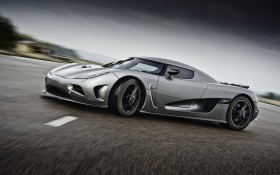 幽灵超跑Koenigsegg汽车桌面壁纸
