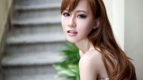 美女陈雨涵桌面壁纸