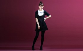 韩国美女明星申敏儿桌面壁纸