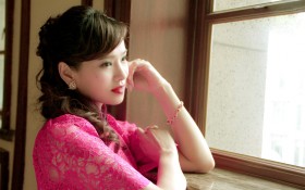 不老女神伊能静桌面壁纸