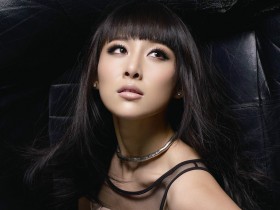 美女明星贾青桌面壁纸