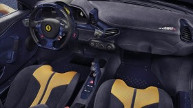 2015款Ferrari 法拉利 458汽车桌面壁纸