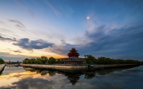 初夏晨光紫禁城角楼桌面壁纸
