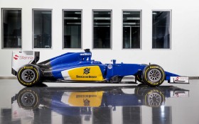F1赛车桌面壁纸