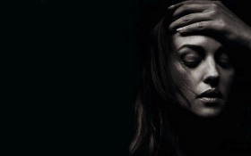 美女莫妮卡·贝鲁奇桌面壁纸