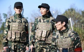 《加油吧实习生》电视剧赵丽颖桌面壁纸