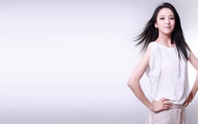 美女明星佟丽娅桌面壁纸