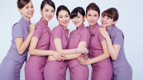 美丽的空姐桌面壁纸