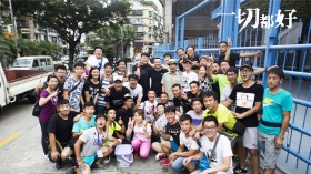 《一切都好》电影桌面壁纸