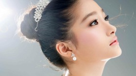 美女明星关晓彤桌面壁纸