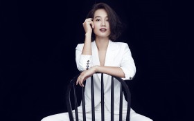 美女明星朱丹桌面壁纸