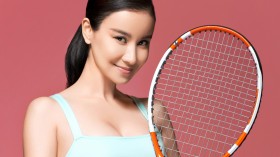 新晋美女明星刘小婉网球写真桌面壁纸