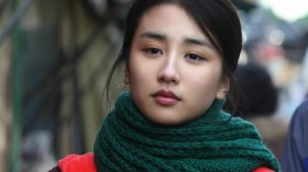 韩国美女明星朴河善桌面壁纸