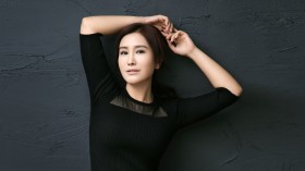 演员王茜桌面壁纸