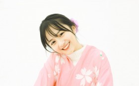 清甜女孩雪地唯美和服日系写真桌面壁纸